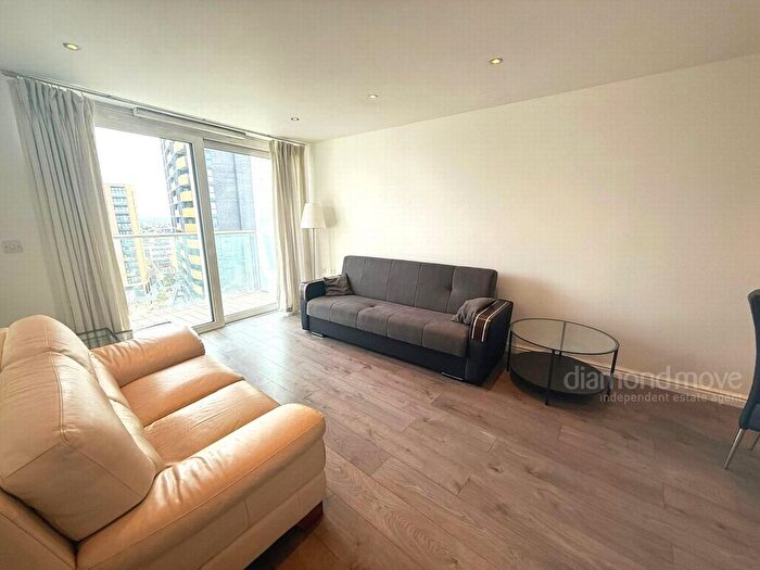 2 Bedroom Flat To Rent In Prince Regent Road, Hounslow, TW3