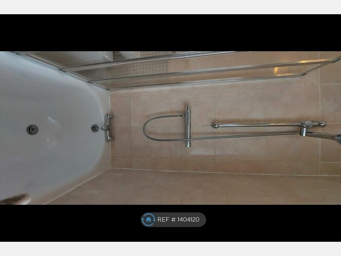 1 Bedroom Maisonette To Rent In Hamilton Avenue, Surbiton, KT6