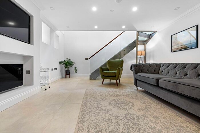 1 Bedroom Apartment To Rent In Marine House, Mount Stuart Square, Cardiff Bay, CF10