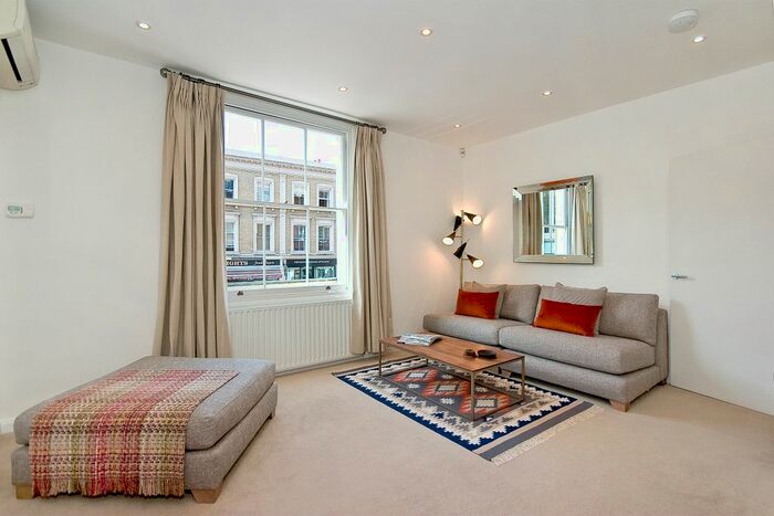 2 Bedroom Flat For Sale In Montpelier Street, Knightsbridge, SW7