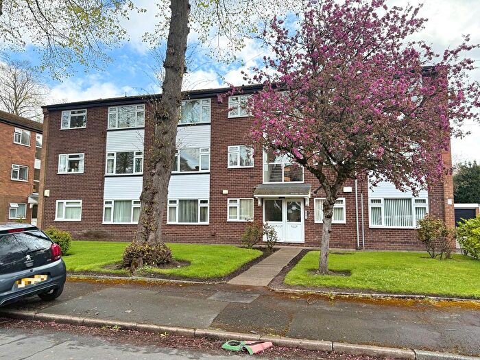 2 Bedroom Flat For Sale In Rookfield Avenue, Sale, M33