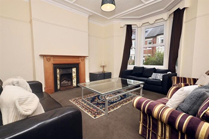 5 Bedroom Terraced House To Rent In Cavendish Place, Newcastle Upon Tyne, NE2