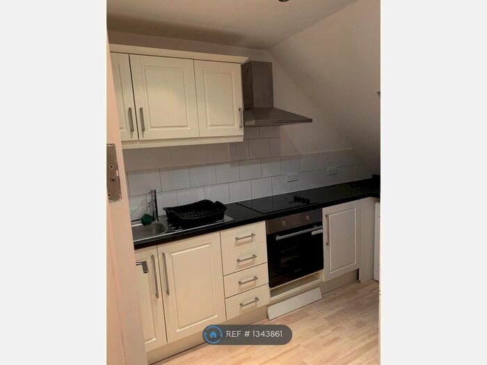 1 Bedroom Flat To Rent In Keightley Road, Leicester, LE3