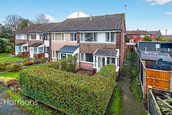 3 Bedroom End Terrace House For Sale In Rosebank Close, Ainsworth, Bolton, Lancashire, BL2
