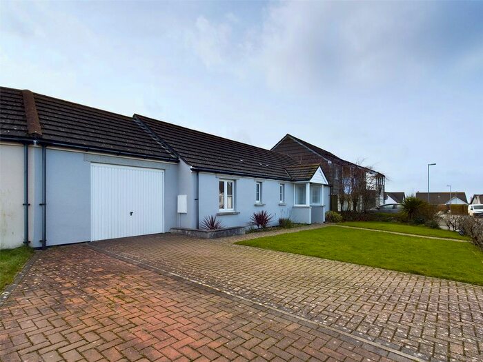 3 Bedroom Bungalow To Rent In Slate Close, Delabole, PL33