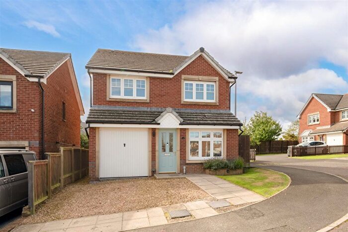 4 Bedroom Detached House For Sale In Hallydown Crescent, Eyemouth, TD14