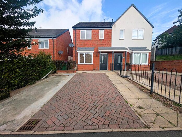 2 Bedroom House For Sale In Doulton Road, Rowley Regis, B65