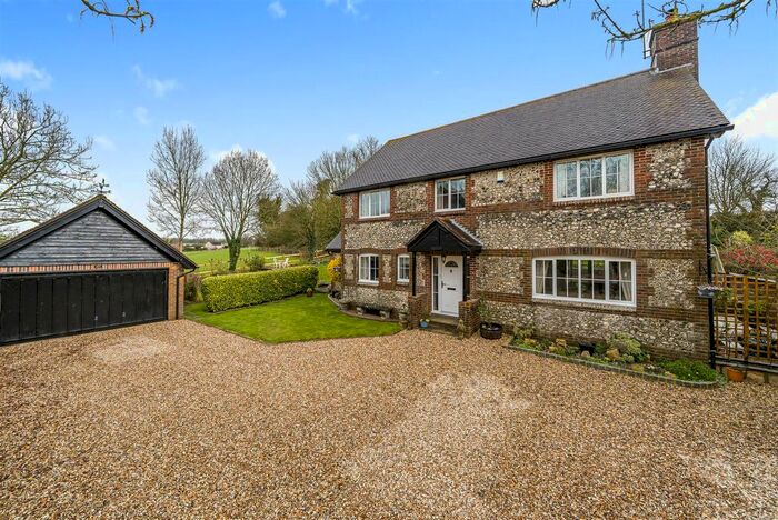 4 Bedroom Detached House For Sale In South Farm Close, Tarrant Hinton, Blandford Forum, DT11