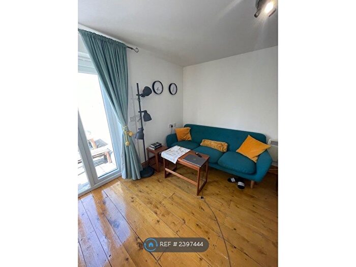 1 Bedroom Flat To Rent In Gloucester Drive, London, N4