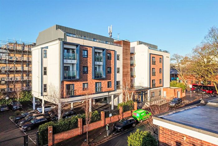 1 Bedroom Flat For Sale In Sidmouth Avenue, TW7