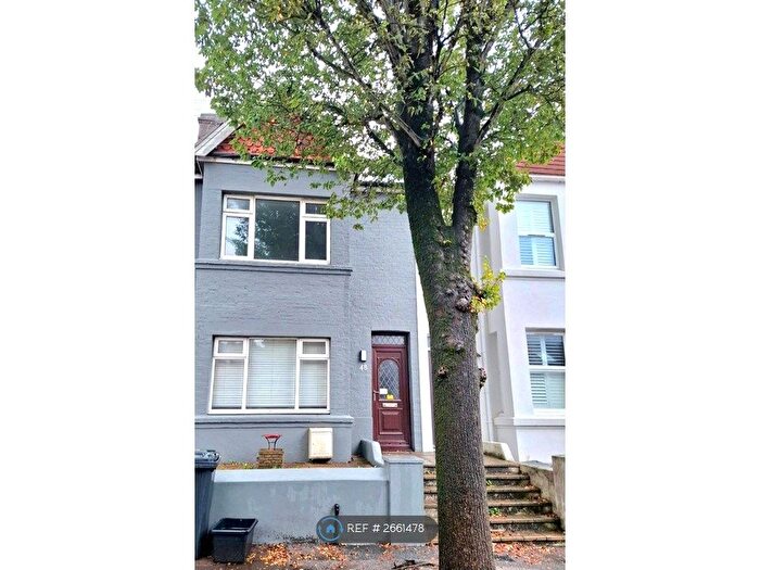 3 Bedroom Terraced House To Rent In Lowther Road, Brighton, BN1