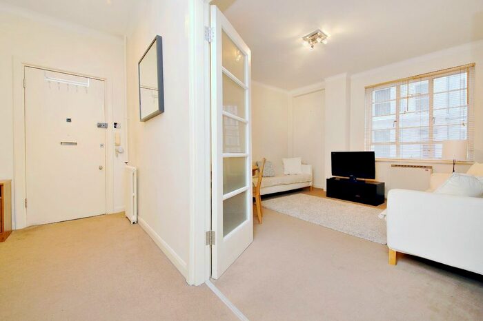 2 Bedroom Flat To Rent In Hatherley Grove, London, W2