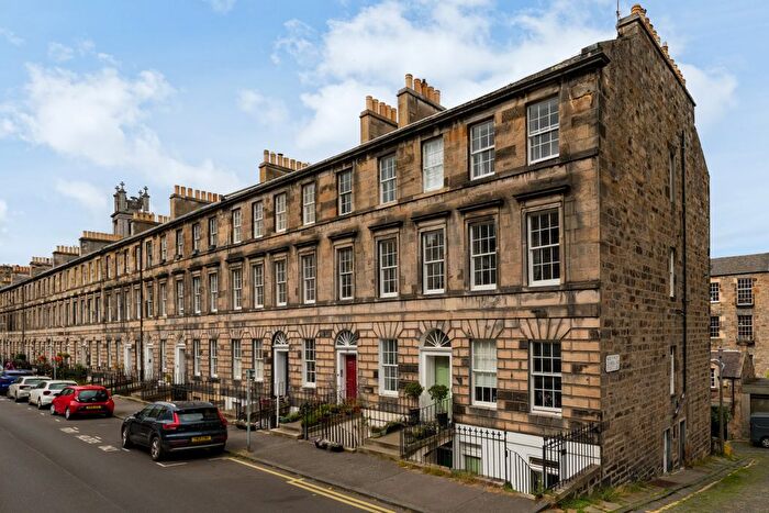 1 Bedroom Flat For Sale In Flat, , Cumberland Street, New Town, Edinburgh, EH3