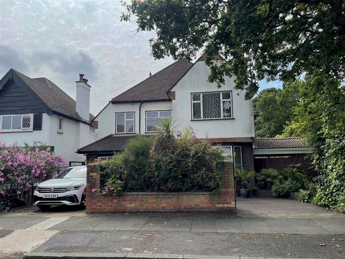 5 Bedroom Detached House To Rent In Minterne Avenue, Southall, Middlesex, UB2