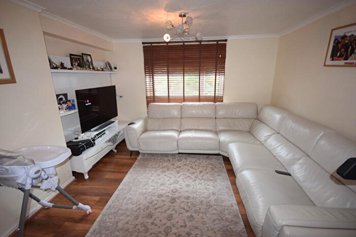 2 Bedroom Flat For Sale In Ewan Close, Barrow-in-furness, LA13