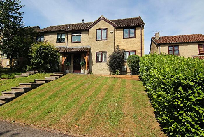 4 Bedroom Semi-Detached House For Sale In Lower Bristol Road, Clutton, Bristol, BS39