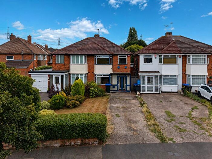 3 Bedroom Semi Detached House For Sale In Wilderness Lane, Great Barr, Birmingham, B43
