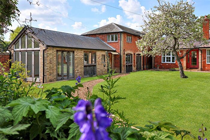 2 Bedroom Property To Rent In Mill Farm Lane, Pampisford, Cambridge, CB22