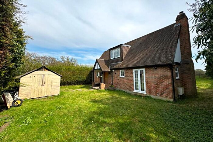 3 Bedroom Detached House To Rent In Berry Lane, Worplesdon, Surrey, GU3
