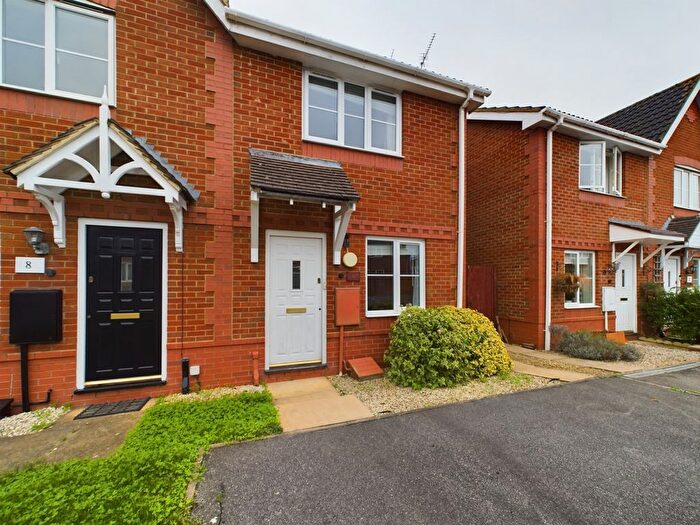 2 Bedroom Semi-Detached House To Rent In Dukes Way, Stonehills, Tewkesbury, GL20