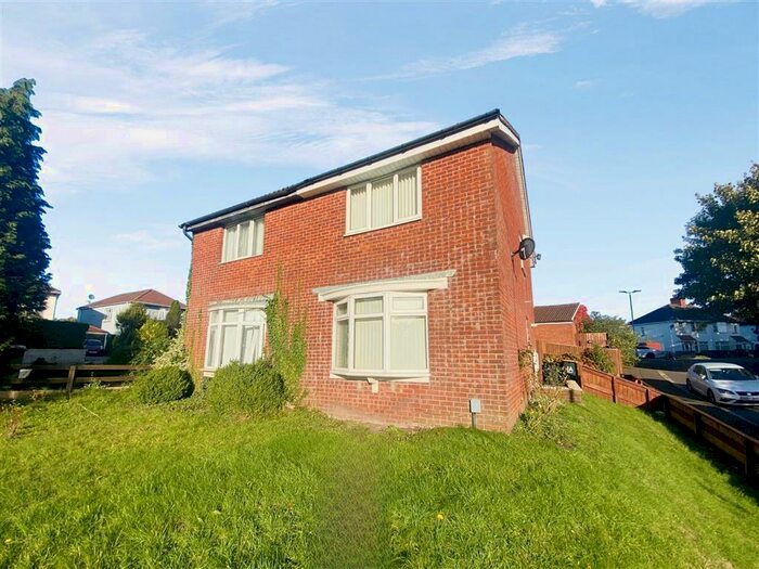 2 Bedroom House To Rent In St. Brides Crescent, Newport, NP20