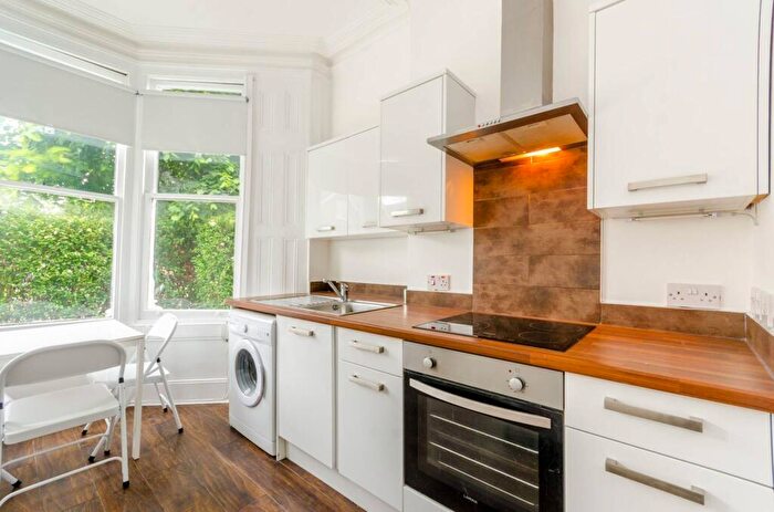 1 Bedroom Apartment To Rent In Ossian Road, London, N4