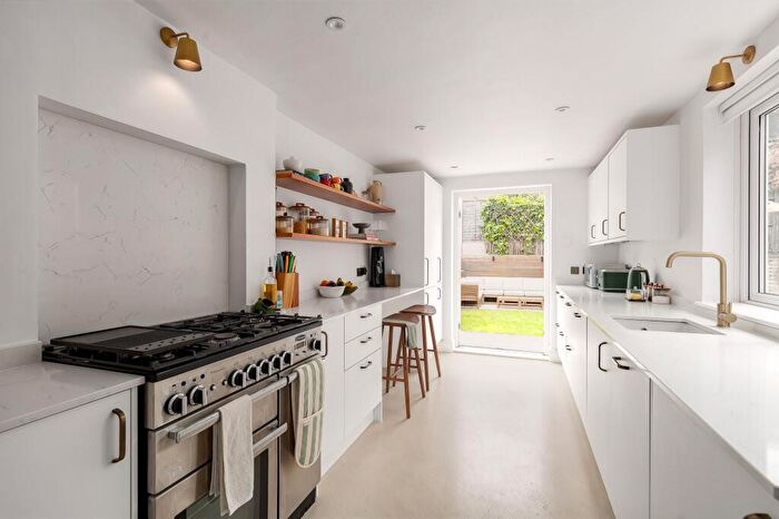 3 Bedroom Terraced House For Sale In Brocklehurst Street, London, SE14