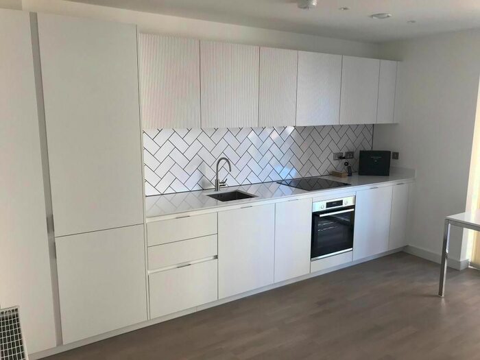 1 Bedroom Flat To Rent In Watson House, 4 Greenleaf Walk, Samara Drive, Southall, London UB1