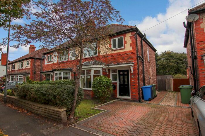 3 Bedroom Semi-Detached House To Rent In Queens Drive, Warrington, WA4