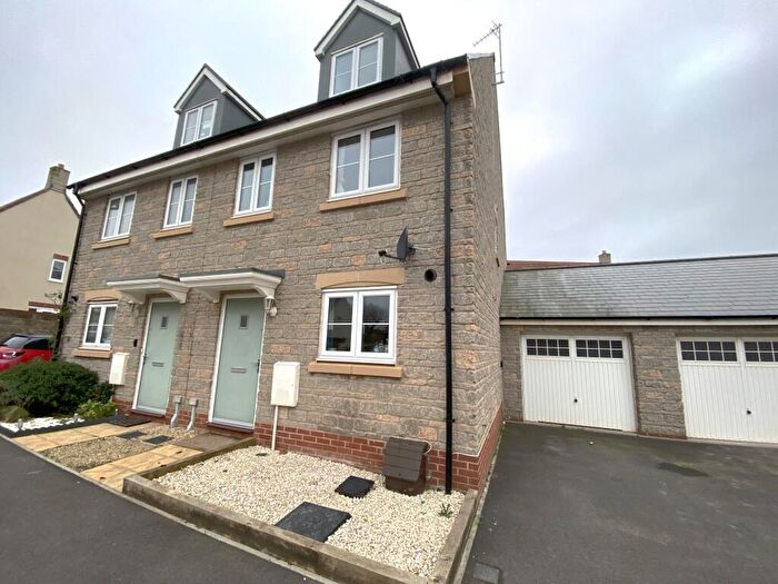 3 Bedroom House To Rent In Harebell Road, Emersons Green, Bristol, BS16