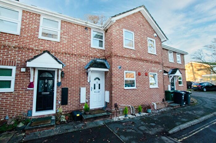 2 Bedroom Terraced House For Sale In Birchwood Gardens, Hedge End, SO30