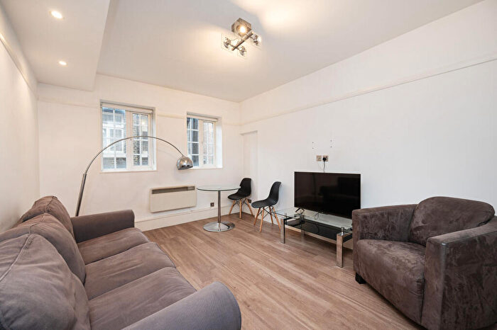 1 Bedroom Flat For Sale In White Rose Court, Widegate Street, Spitalfields, London, E1