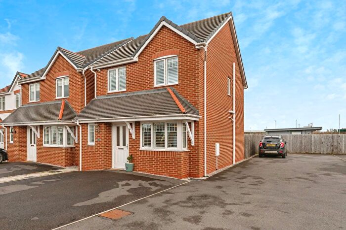 3 Bedroom Detached House For Sale In Greenfield Park, Saltney, Chester, Flintshire, CH4