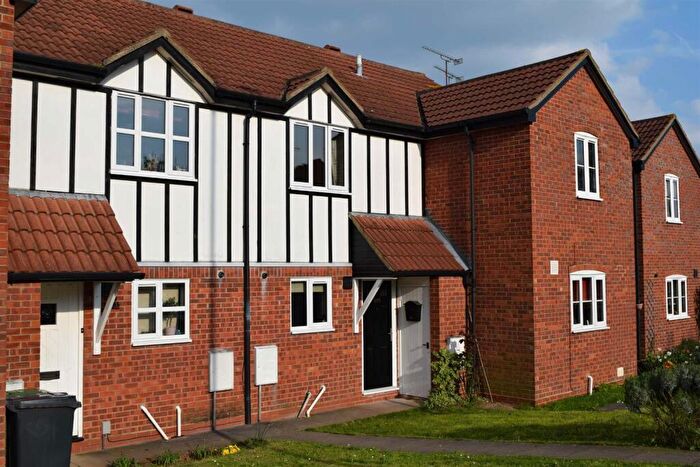 2 Bedroom Terraced House To Rent In Chesterton Drive, Leamington Spa, CV31