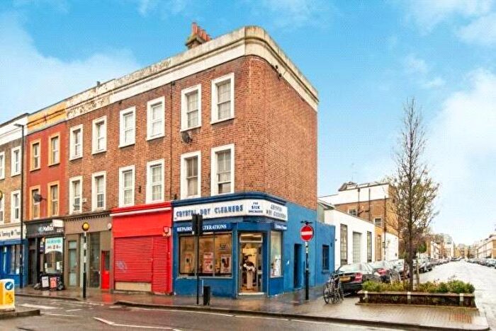 Apartment To Rent In New North Road, Islington, London, N1