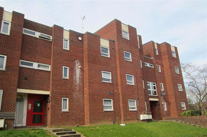 1 Bedroom Flat For Sale In Beaconsfield, Brookside, Telford, Shropshire, TF3