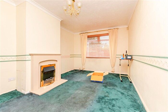 3 Bedroom Terraced House For Sale In Patrixbourne Avenue, Twydall, Gillingham, Kent, ME8