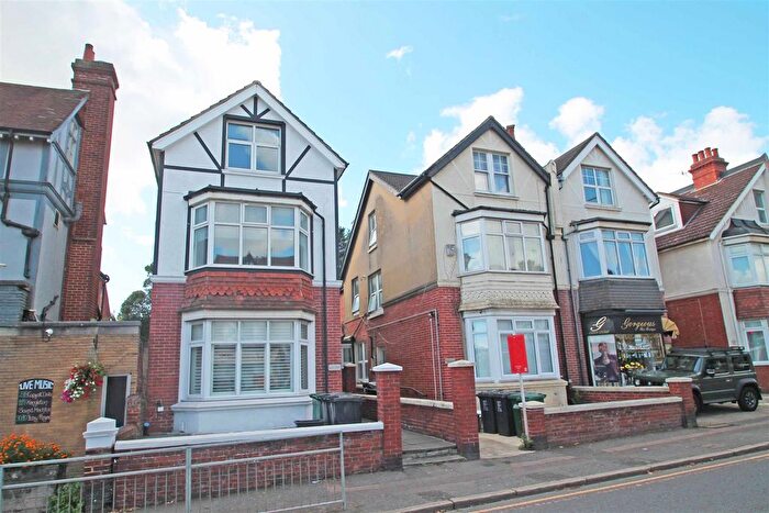 3 Bedroom Maisonette For Sale In Old Shoreham Road, Hove, BN3