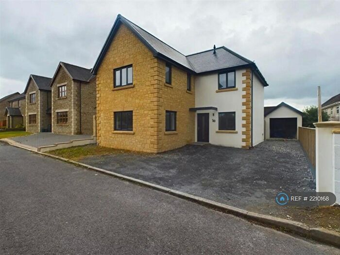 4 Bedroom Detached House To Rent In Llys Bryn Gwyrdd, Llanelli, SA15