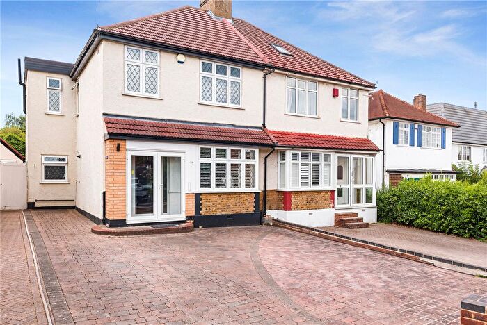 5 Bedroom Semi Detached House For Sale In Hurst Road, Bexley, DA5