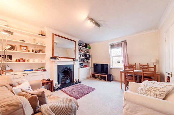 1 Bedroom Flat To Rent In Fulham Road, Fulham, SW6