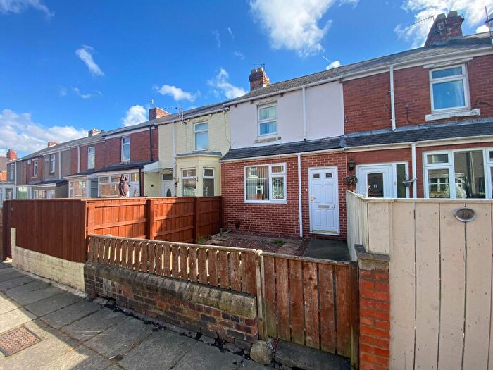 2 Bedroom Terraced House To Rent In Fowler Gardens, Gateshead, NE11