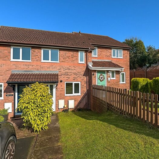 2 Bedroom Terraced House To Rent In Ty Twyn, Church Village, CF38