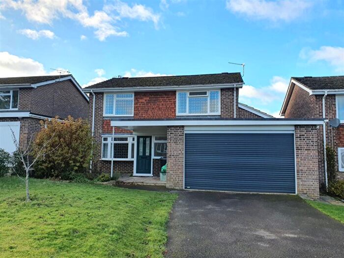 4 Bedroom House To Rent In The Marlowes, Newbury, Berkshire, RG14