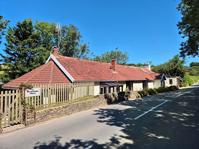 6 Bedroom Bungalow For Sale In Georgeham, EX33