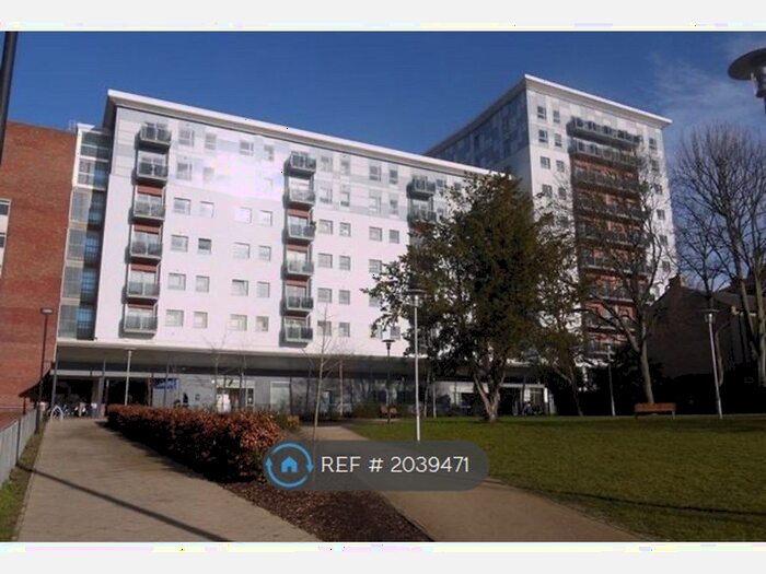 2 Bedroom Flat To Rent In Becket House, Brentwood, CM14