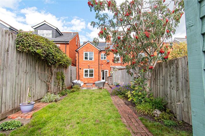2 Bedroom End Of Terrace House For Sale In Berkeley Road, Newbury, Berkshire, RG14