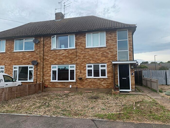 2 Bedroom Maisonette To Rent In Maidenhead, Berkshire, SL6