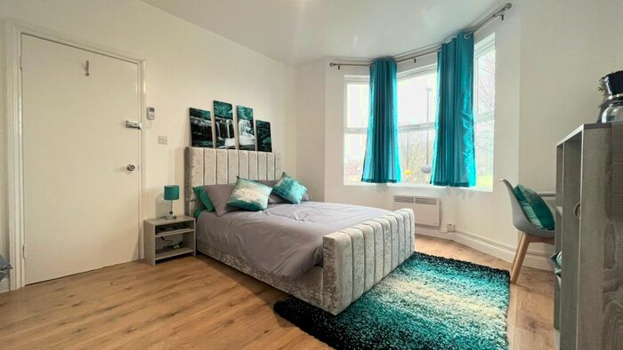 Studio To Rent In Wickham Lane, London, SE2