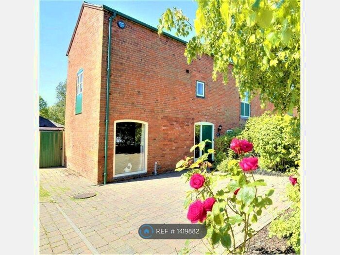 2 Bedroom End Of Terrace House To Rent In The Woodlands, Burton-On-Trent, DE13